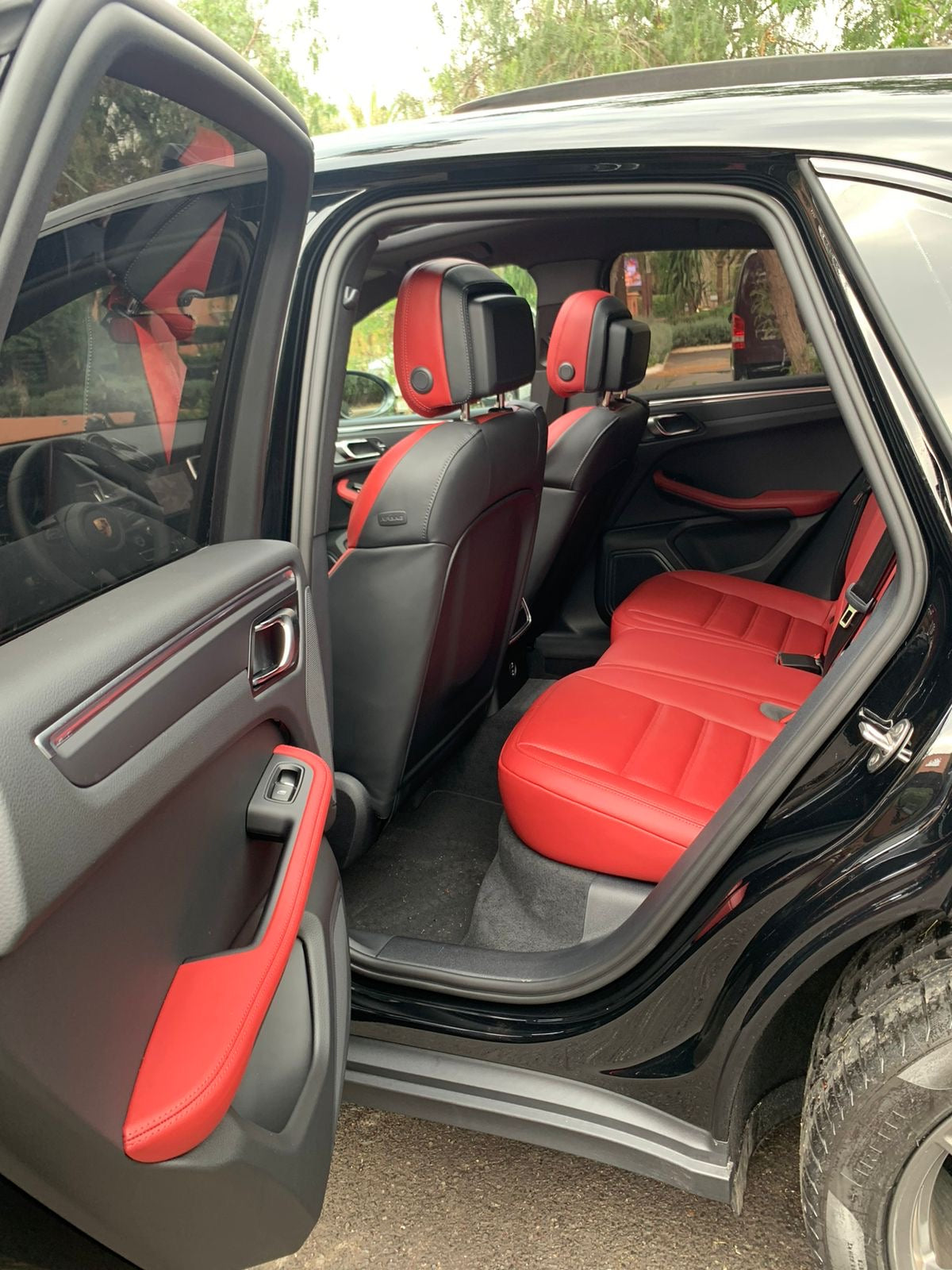 Porsche Macan T